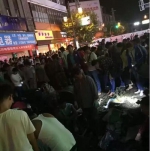 疯狂的石头:云南腾冲全民寻宝挖玉停不下来(图) - News.Sina.com.Cn