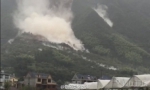 约20幢居民楼被泥石流冲毁 - News.Sina.com.Cn
