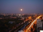 网友拍摄的“超级月亮” 图据央视 - News.Sina.com.Cn