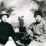 1925年乌兰夫（左）赴莫斯科前在北京留影 - News.Sina.com.Cn