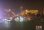 1月4日，哈尔滨在当日中午发布“重污染天气二级（橙色）预警”。 - News.Sina.com.Cn