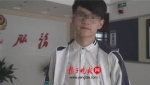 　　被抢时，这名学生表现得很平静。 图由淮安警方提供。  - News.Sina.com.Cn