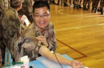 在部队时参加义务献血 - News.Sina.com.Cn