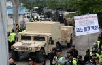 资料图：“萨德”部分装备在韩部署 新华社/韩联社 - News.Sina.com.Cn