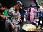 王昊帮忙煮饭 - News.Sina.com.Cn