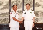 8月30日，沈金龙（右）会见柬埔寨海军司令迪文 - News.Sina.com.Cn