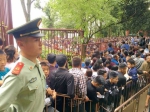 四川：数千名武警官兵坚守岗位保游客安全 - 四川日报网