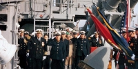 1986年11月，刘华清同志检阅来访的美国太平洋舰队编队。 - News.Sina.com.Cn