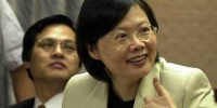 蔡英文2002年担任台当局陆委会主委期间。（图源：中时电子报） - News.Sina.com.Cn