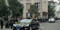 学校为鲍方举行了悼念活动 - News.Sina.com.Cn