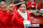 荥经：180桌“长街宴”延续传统民俗文化 - Sichuan.Scol.Com.Cn