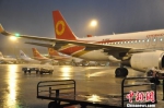 成都机场连遭三次极端天气袭击 上万名旅客出行受阻 - Sc.Chinanews.Com.Cn