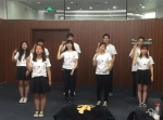 5月19日，中日学生手语交流会的10名日本留学生在南京市聋人学校举行交流活动。图为他们临行前排练手语节目。 - News.Sina.com.Cn