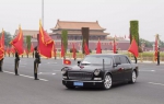 这是6月6日在欢迎仪式上拍摄的外宾主车。 - News.Sina.com.Cn