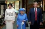 英国女王与特朗普夫妇（路透社） - News.Sina.com.Cn