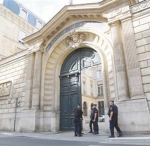 法兰西银行。法兰西银行是法国的中央银行，1800年成立，现为欧洲中央银行系统成员。 　　本报记者 葛文博摄 - News.Sina.com.Cn