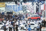 8月31日，第二十一届成都国际汽车展览会吸引了众多观展者。 本报记者肖雨杨摄 - Sc.Chinanews.Com.Cn