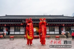 春节假期，剑门关轮番展演传统民俗文化节目。 - Sc.Chinanews.Com.Cn