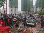 被卖的钢筋在废品收购站。 黄静 摄 - Sc.Chinanews.Com.Cn