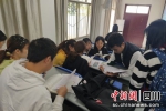 同学们的日常学习生活。 - Sc.Chinanews.Com.Cn