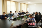 调研组与企业座谈。简阳市工商联 供图 - Sc.Chinanews.Com.Cn