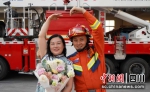 乐山消防营区里的母亲节 - Sc.Chinanews.Com.Cn