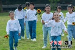 “我们在一起”公益童声合唱团。(四川交响乐团 供图) - Sc.Chinanews.Com.Cn