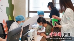图为首针接种现场。四川省疾控中心供图 - Sc.Chinanews.Com.Cn