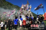 祭祀活动现场。何清海摄 - Sc.Chinanews.Com.Cn