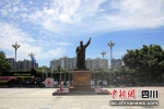 音乐季举办地之一的华阳街道安公广场。周勇良摄 - Sc.Chinanews.Com.Cn