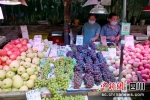 各类水果，货足价稳。陈颖 摄 - Sc.Chinanews.Com.Cn