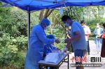 邓宇带领的医院核酸采集支援队员。受访者 供图 - Sc.Chinanews.Com.Cn