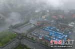 雨后的泸定县磨西镇。刘忠俊摄 - Sc.Chinanews.Com.Cn