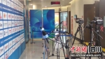 混合采访区队尾增设了两块挡板。 - Sc.Chinanews.Com.Cn