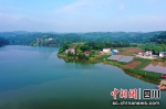 蟠龙湖。 姚阳 摄 - Sc.Chinanews.Com.Cn