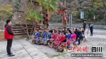 长兴“长青潮”宣讲团走进汶川藏寨羌乡。 - Sc.Chinanews.Com.Cn
