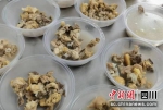 为一线医务人员提供美味鸡汤。成大附院供图 - Sc.Chinanews.Com.Cn