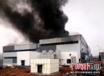 宜宾江安县阳春工业园区一在建厂房火灾现场。 - Sc.Chinanews.Com.Cn