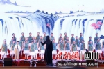合唱团表演现场。 - Sc.Chinanews.Com.Cn