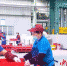 四川迪弗电工科技有限公司厂房内，工人忙着生产。 罗江区委宣传部供图 - Sc.Chinanews.Com.Cn